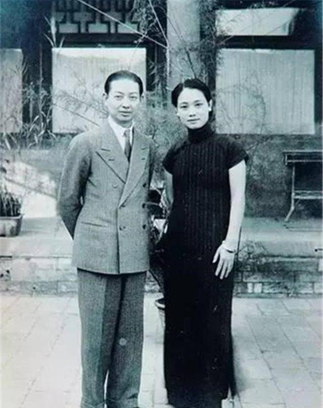 一代名师梅兰芳,娶了两个妻子,二人形同姐妹,死后三人合葬