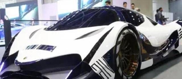 迪拜王子价值5亿的跑车,亲自把车借给成龙拍电影