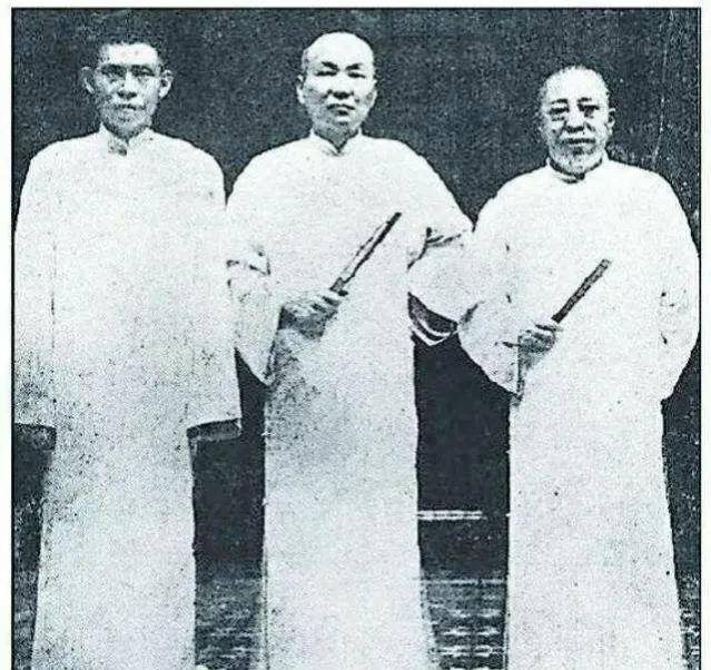 上海滩青帮各行各业的保护费成就了现在的很多业务公司