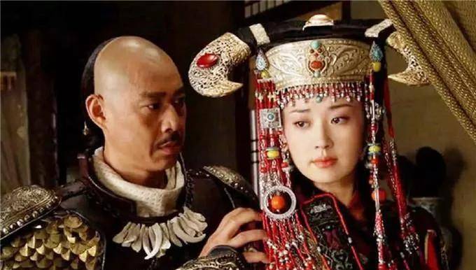 就比如努尔哈赤活着的时候就有意在他百年后让代善继娶他的大福晋,这