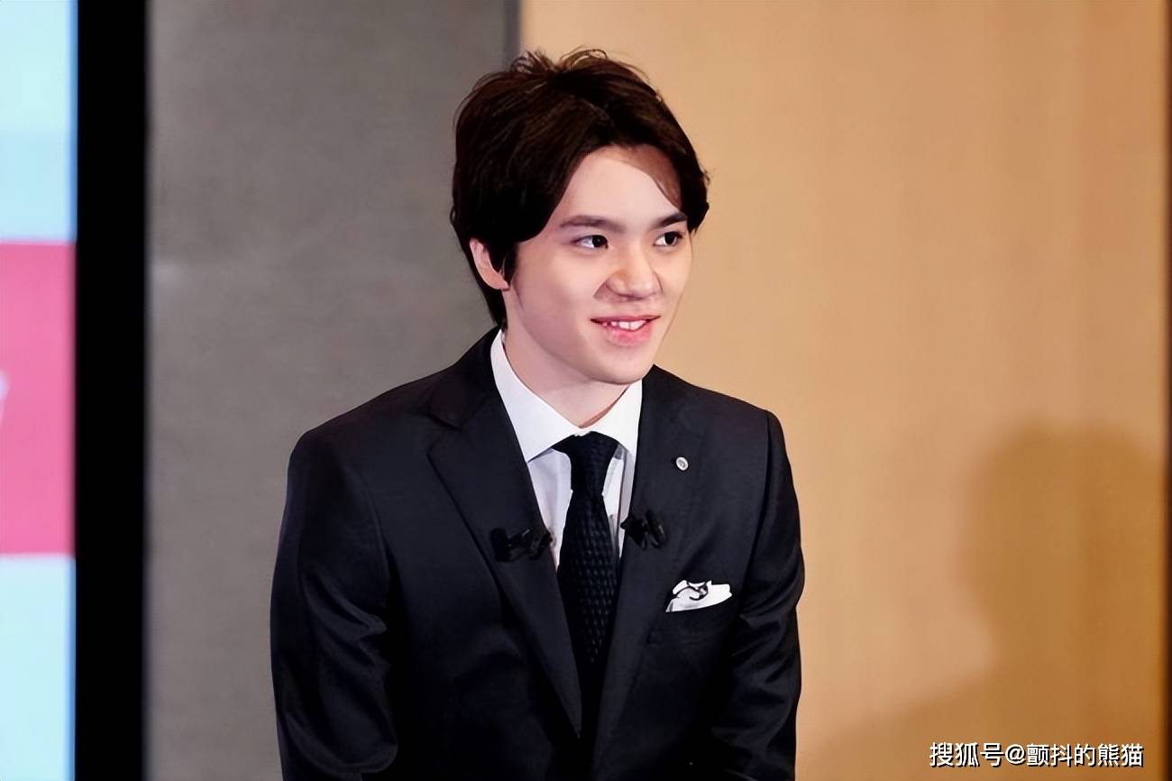 花样滑冰大将宇野昌磨正式宣布退役,紧随羽生结弦转型职业选手
