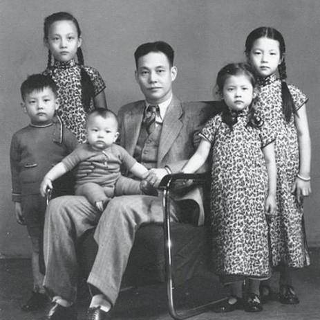 华裔食神周英华:娶四任美娇妻,第二任是神颜美女,80岁老来得子