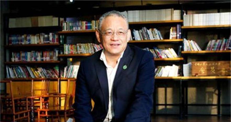 湖北隐形富豪艾路明:靠卖尿起家,出产全球半数避孕套,身家90亿