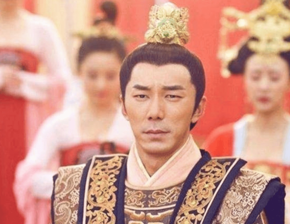 他亲眼目睹了自己的大儿子李承乾和二儿子李泰的下场,都是因为妄图