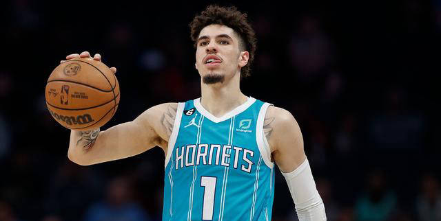 火箭队计划交易拉梅洛-鲍尔,四人方案曝光,黄蜂获得探花签!