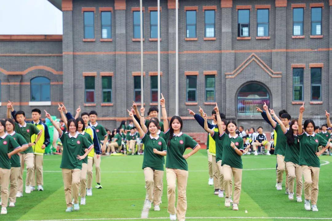 成都市高中排名-川影实验中学排名情况-川影实验中学好不好