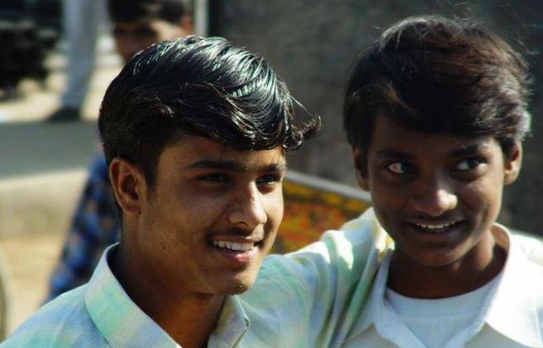 印度美女总理:强制男性绝育,一天没穿防弹衣,被贴身警卫射杀