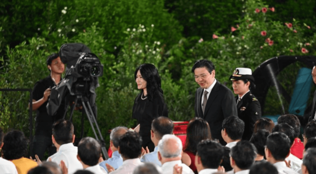 新加坡新总理夫人吕子蕊,穿小黑裙梳着自然卷发,超像名媛李富真