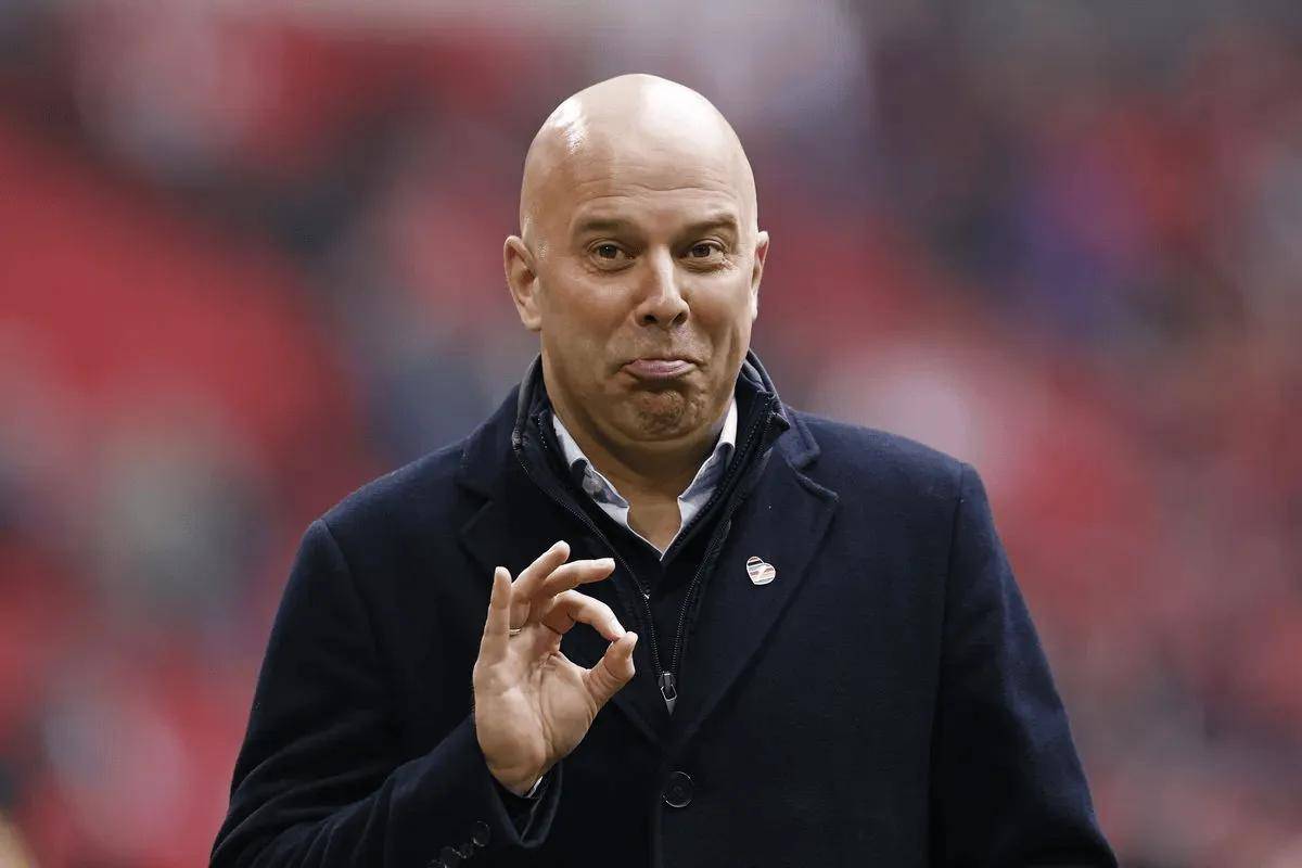 斯洛特:不害怕执教利物浦的压力;今夏不会挖费耶诺德球员