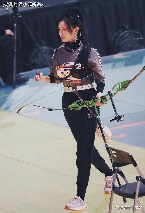 她曾差点进入国家队,遭游泳队淘汰后,被导演看上"一炮走红"