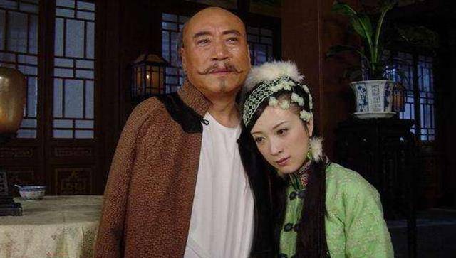 历史中"香妃"的结局,与影视剧不同,不愿顺从皇帝被太后赐死_容妃_女子