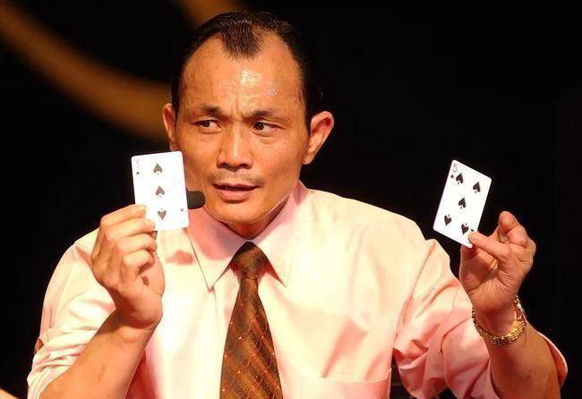 "亚洲赌王"尧建云:靠出老千一晚上赚 600万,为何56岁就离世?