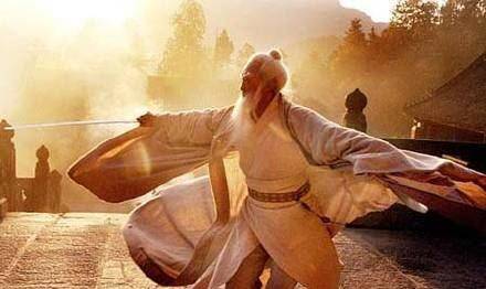 降龙十八掌刚猛无比,对抗以柔克刚的太极拳,结局会如何?