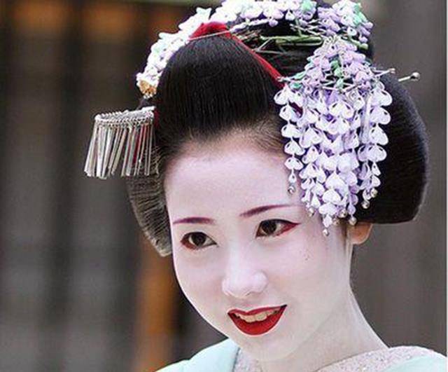 年,她一场演出价值3万美金,换来的却是与家庭的决裂_崎峰_田中_选择了