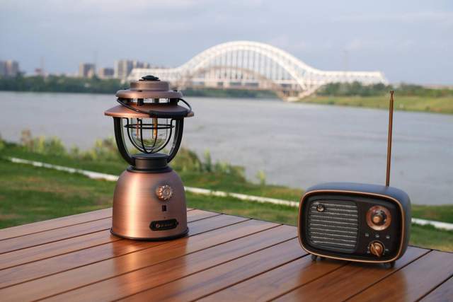 复刻经典,创新拉伸设计,傲雷 兰灯·夕影伸缩版点亮你的户外时光