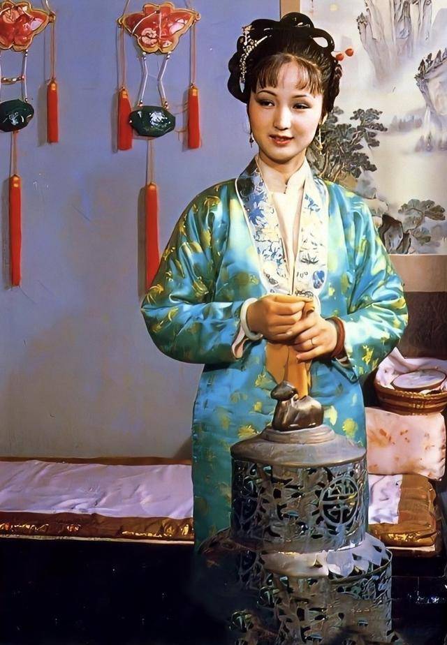 这也是人物性格的一次展现,使读者更加贴近香菱的内心感受.