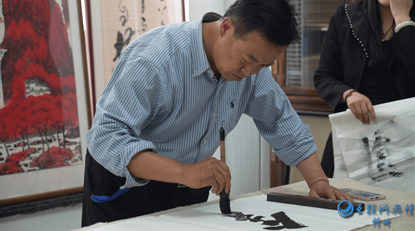 吕峰(静思斋)书画艺术工作室揭牌仪式完满落幕