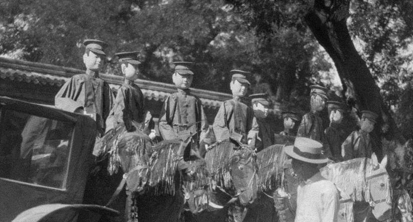 男骑马,女骑牛,纸人不画眼,民间扎纸匠的行业禁忌