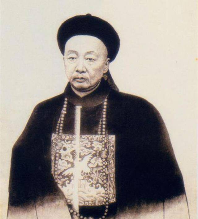 "晚清第一美人"四格格:慈禧照相总带她,受尽宠爱为何困苦一生