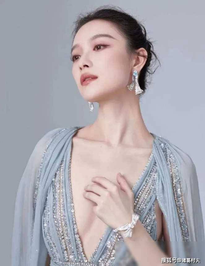倪妮这身材,究竟谁顶得住嘛!_人们_魅力_时尚