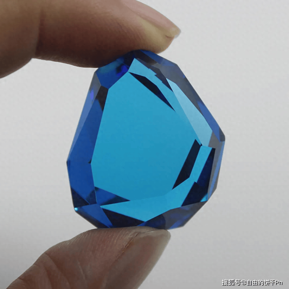 它是泰坦尼克中的"海洋之心",更是传说中被诅咒的"希望之星"