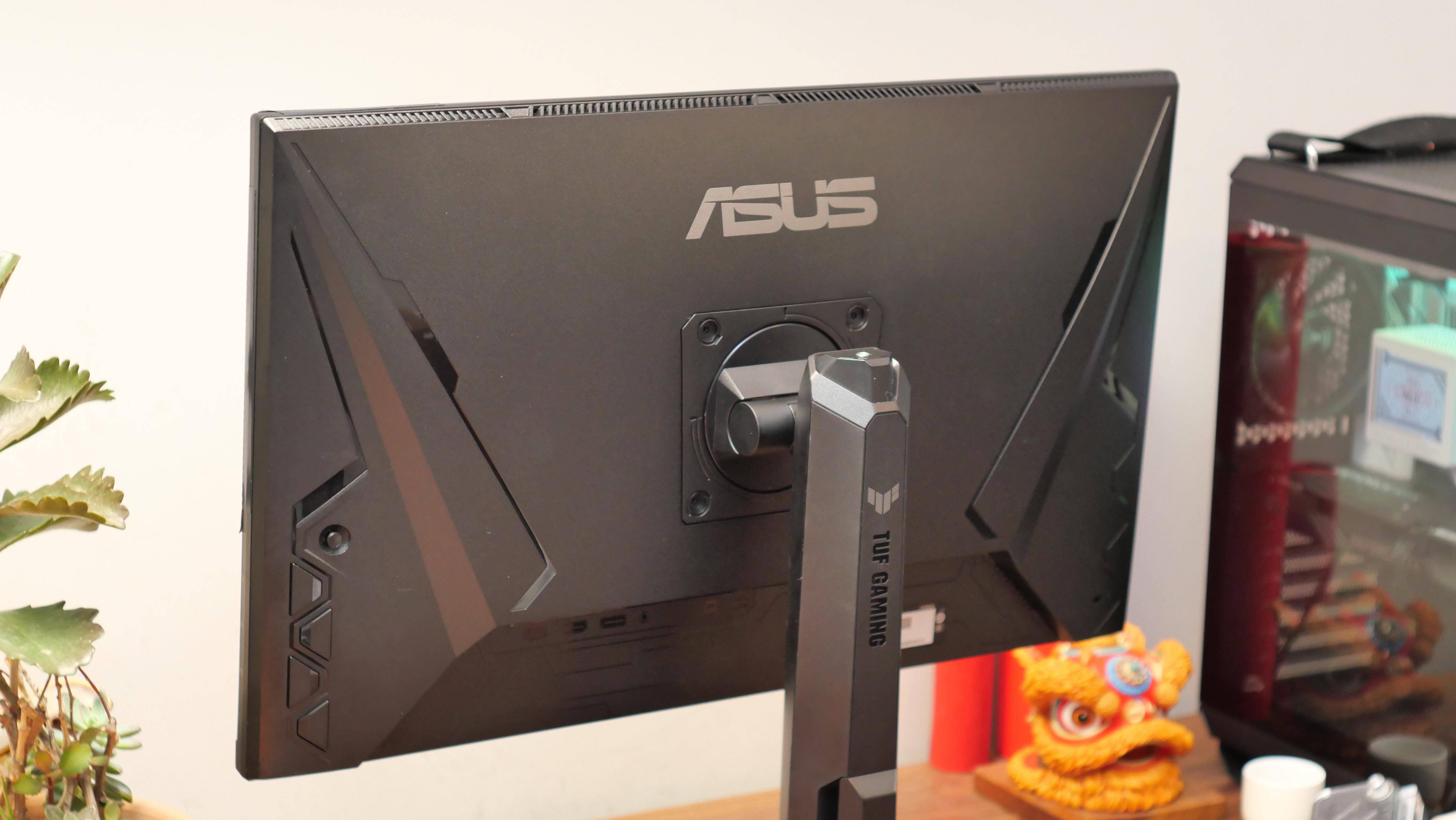 一千多元就能入手的华硕tuf gaming 电竞特工电竞显示器