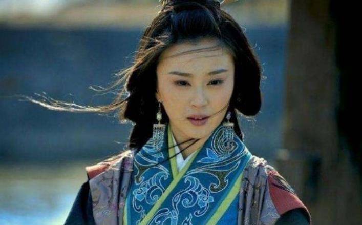 三国时期美女如云,曹操为何偏偏喜欢孀妇,原因其实很简单