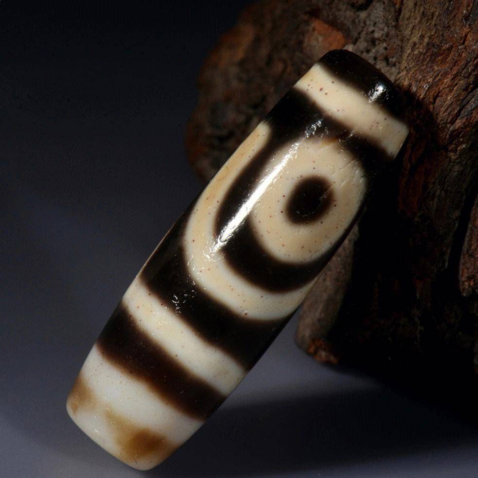 天珠只看新老不看真假真是如此么?其实也是没有办法!_工艺_文玩_玩家