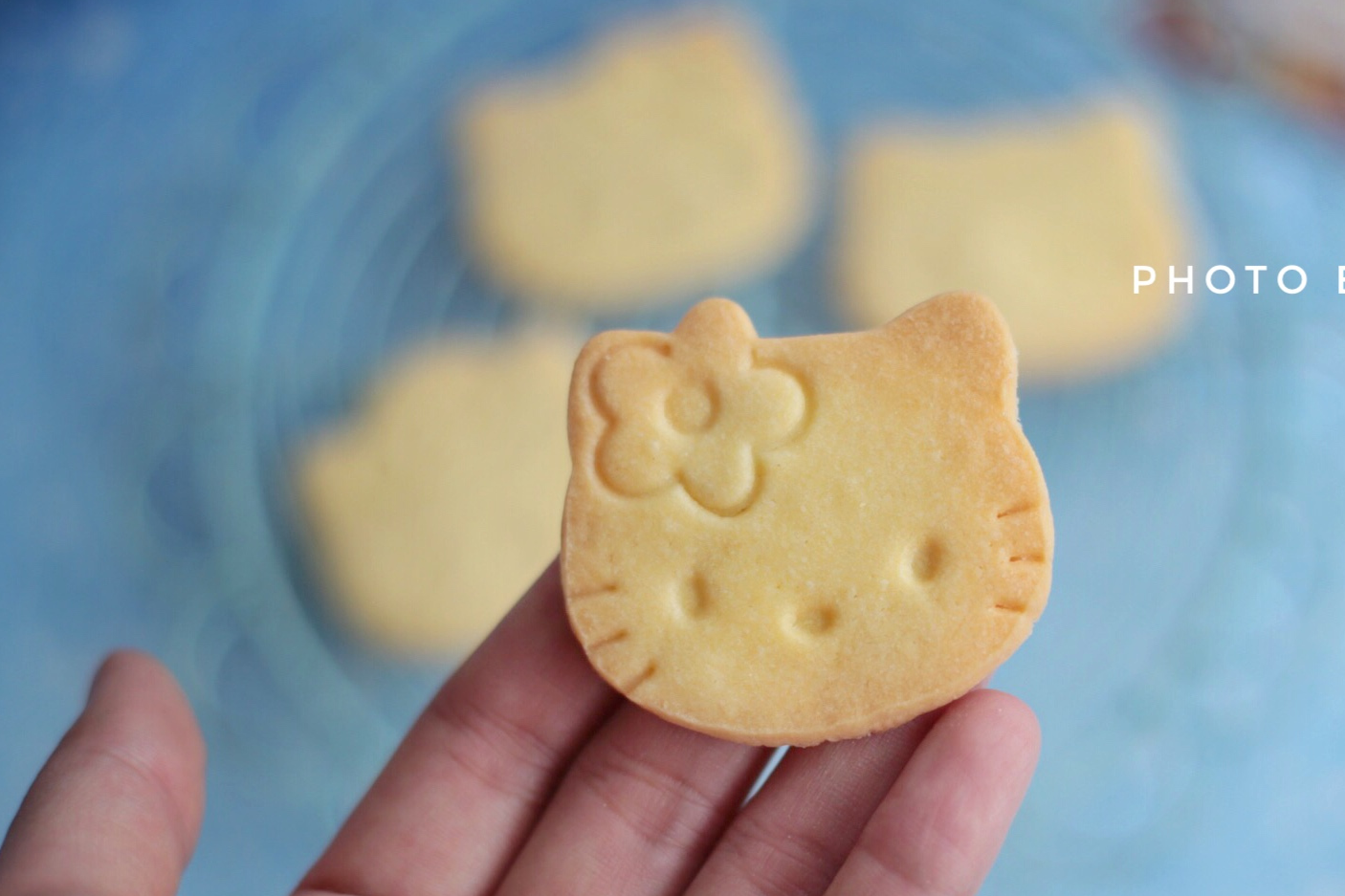 这饼干真简单,不用打发黄油,拌一拌就好,香酥脆,出炉吃不停嘴_卡通