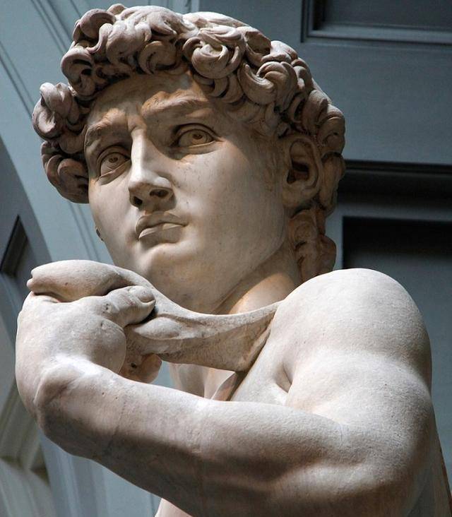 探寻雕塑的前世罗丹扮演起但丁的角色,将古典融入新美学