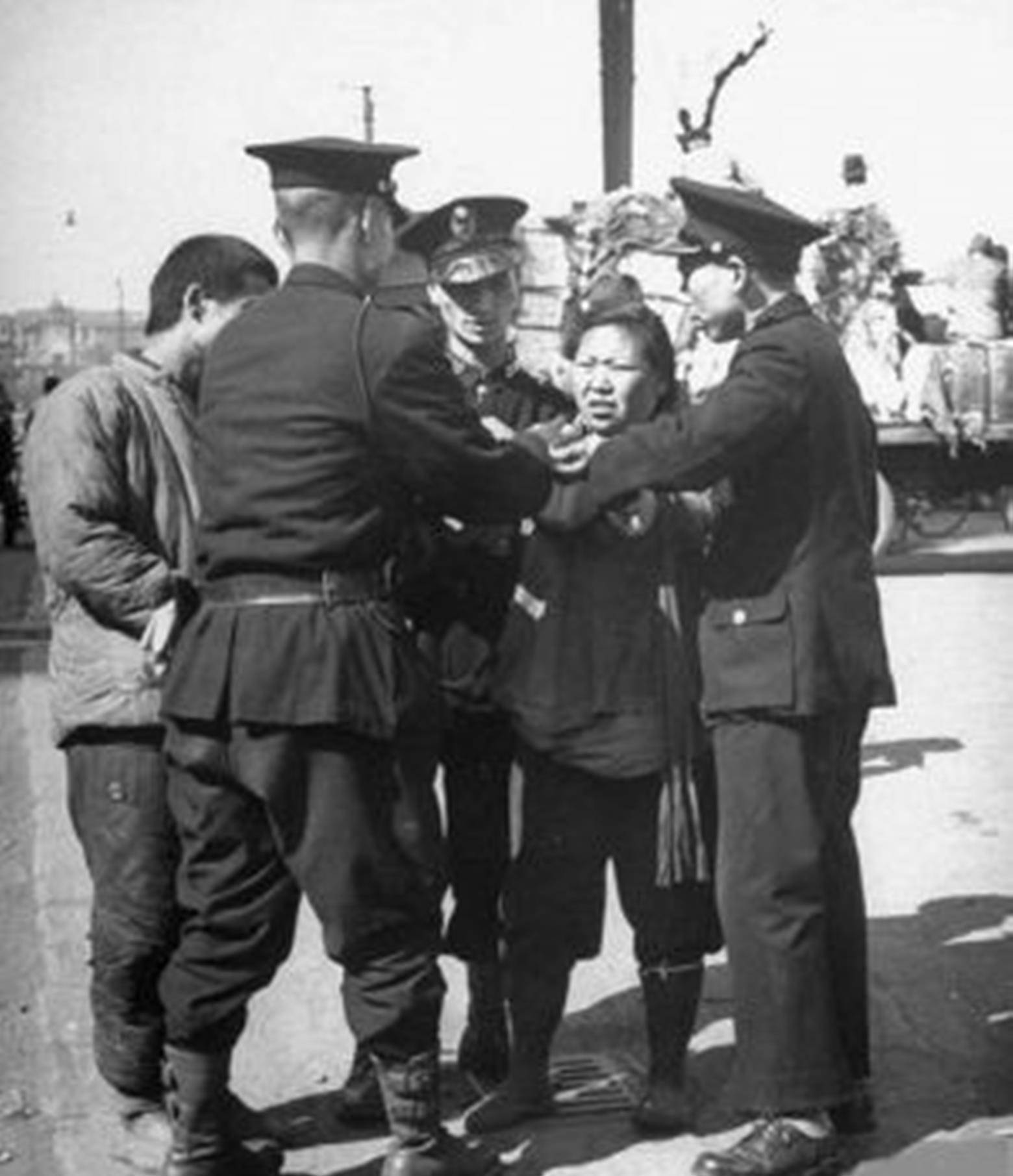 民国农村奇案:女乞丐进门,四兄弟接连身死,贫苦人作案诡谲离奇
