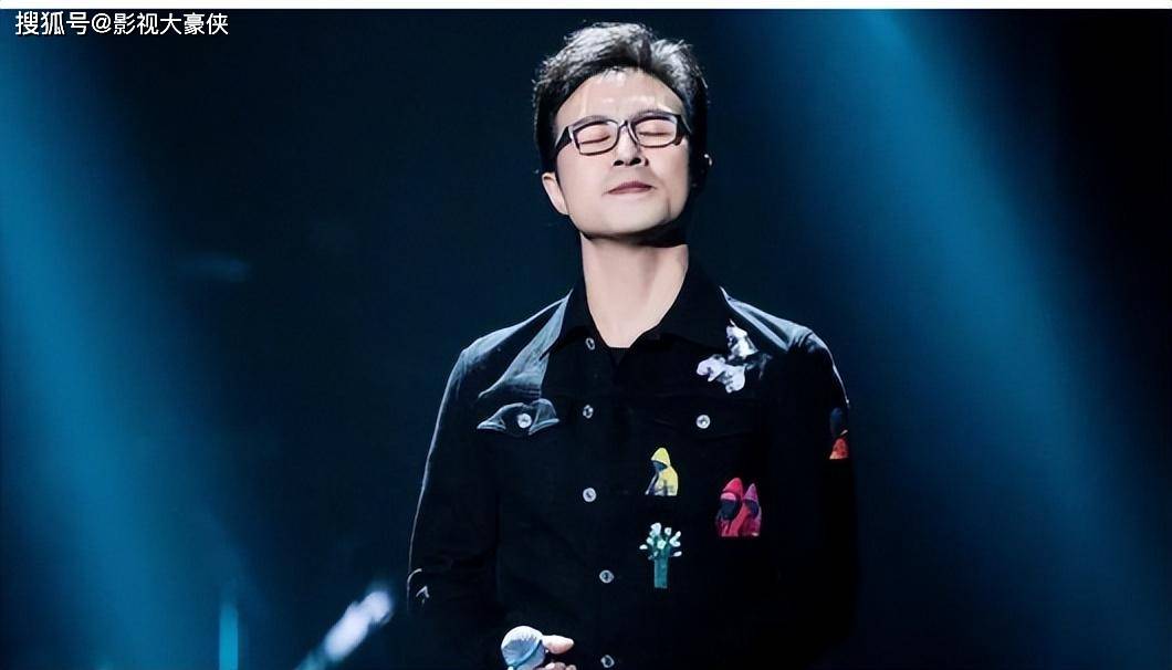 章子怡兄长痛斥汪峰新恋情,心疼妹妹当年不听劝,最终悔不当初