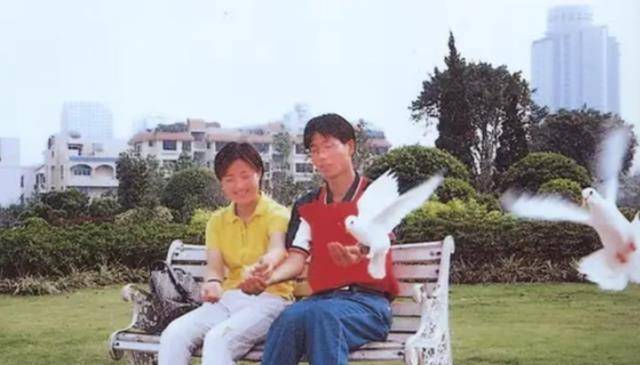 1999年,北约轰炸牺牲的记者许杏虎,他的家人后来怎么样了?