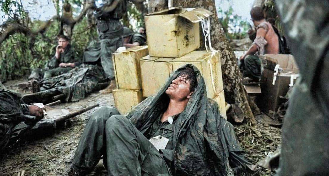 丢下盟友逃走的美国人,1975年的越南西贡,一场混乱不堪的逃亡