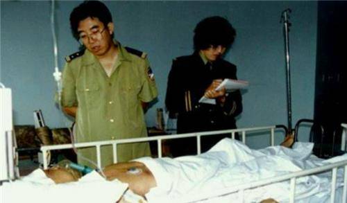 鹿宪洲_警方_蒙面