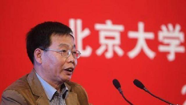 北大陆步轩:不当公务员卖猪肉,为母校捐9亿,成"荣誉校友"