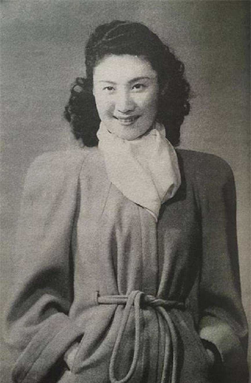 言慧珠:三次婚姻均不美满,她自杀前,丈夫说"我不和你一起死"