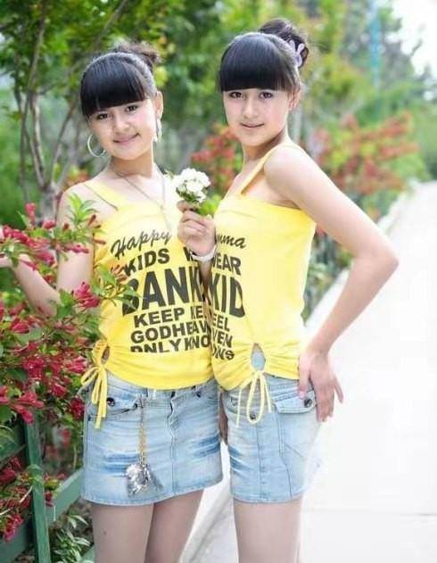 克服文化差异,如今双胞胎女儿成模特_邓忠_爱情_中国