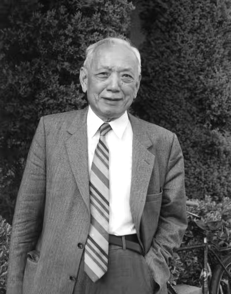 爱因斯坦曾说中国人肮脏,愚钝,64岁却年龄大遭中国天才拒绝