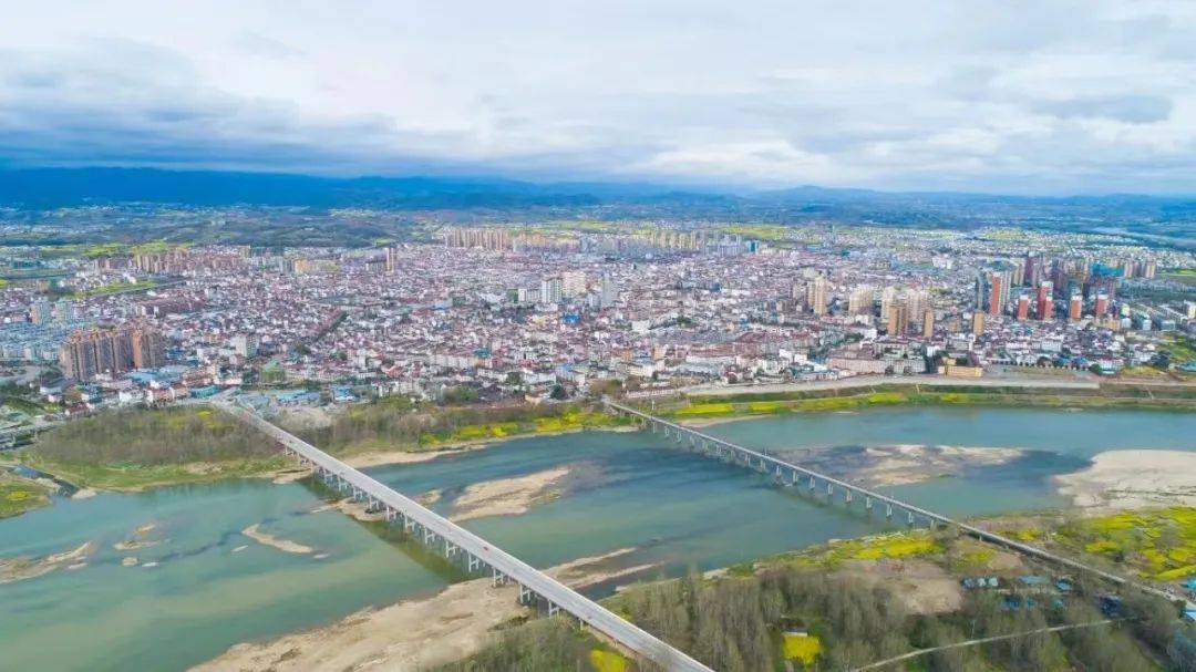 洋县县城大景依托厚重的历史文化底蕴良好的生态环境和丰富的人文精神