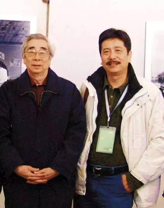 这可是他的父亲周海婴说的话.