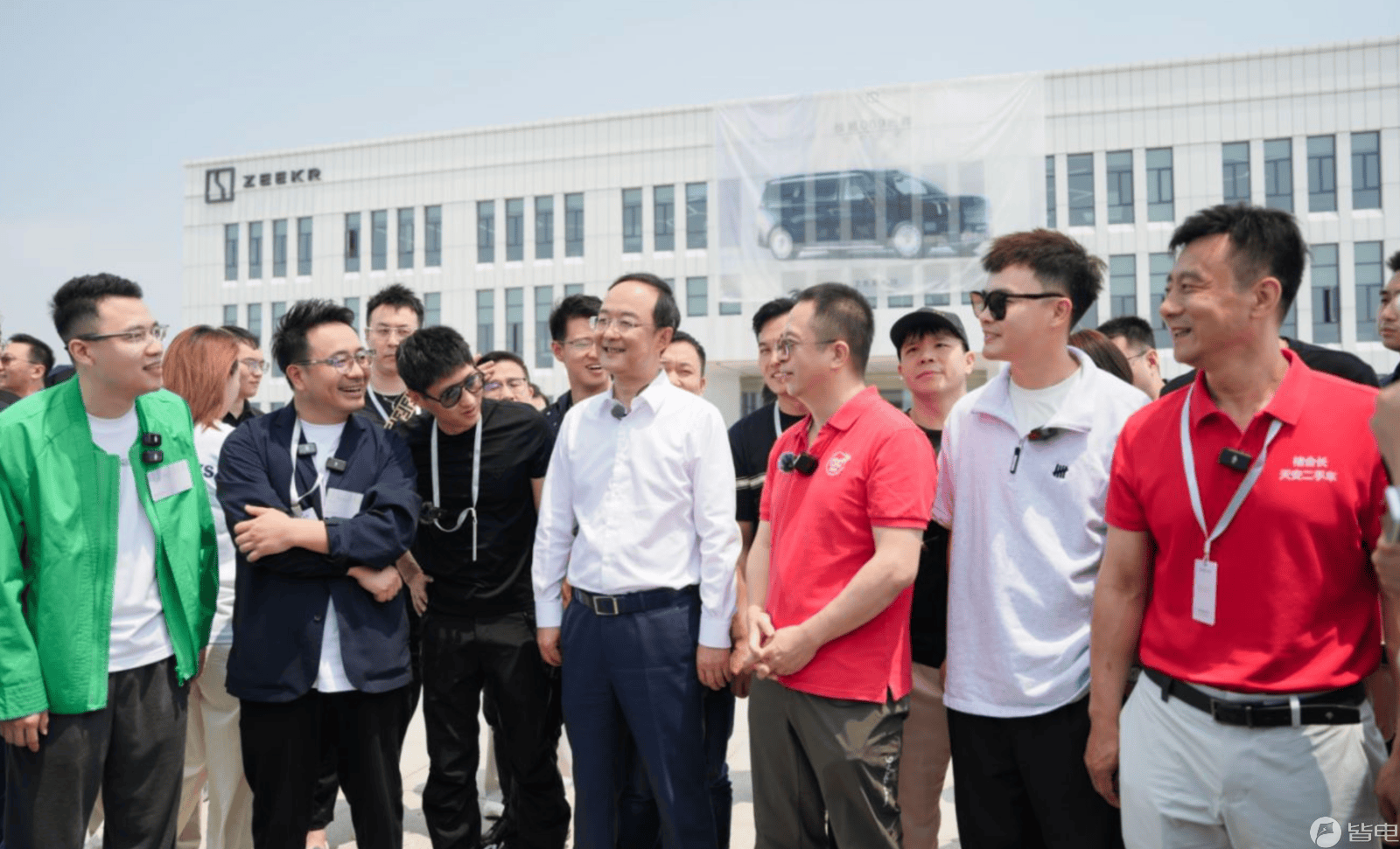 极氪009光辉首批车主正式交付,周鸿祎同款座驾_搜狐汽车_搜狐网