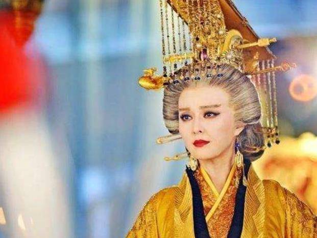 年后也不乏一些在乡野山村里称帝的滑稽案例,比起张清安之流的男皇帝