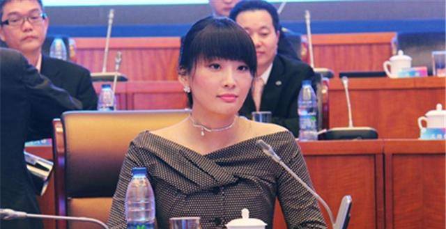 娃哈哈董事长女儿宗馥莉:身价千亿至今未嫁,父亲为女儿公然征婚