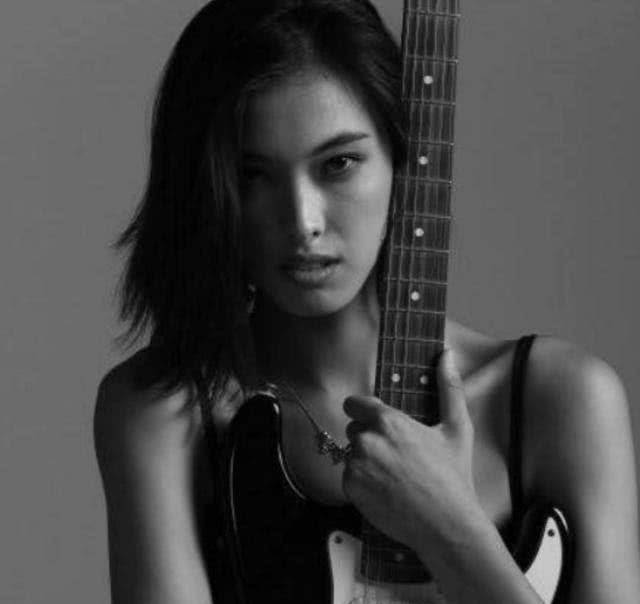 公开宣称不是中国人,下场大快人心_凯丽_美国_蔡羽