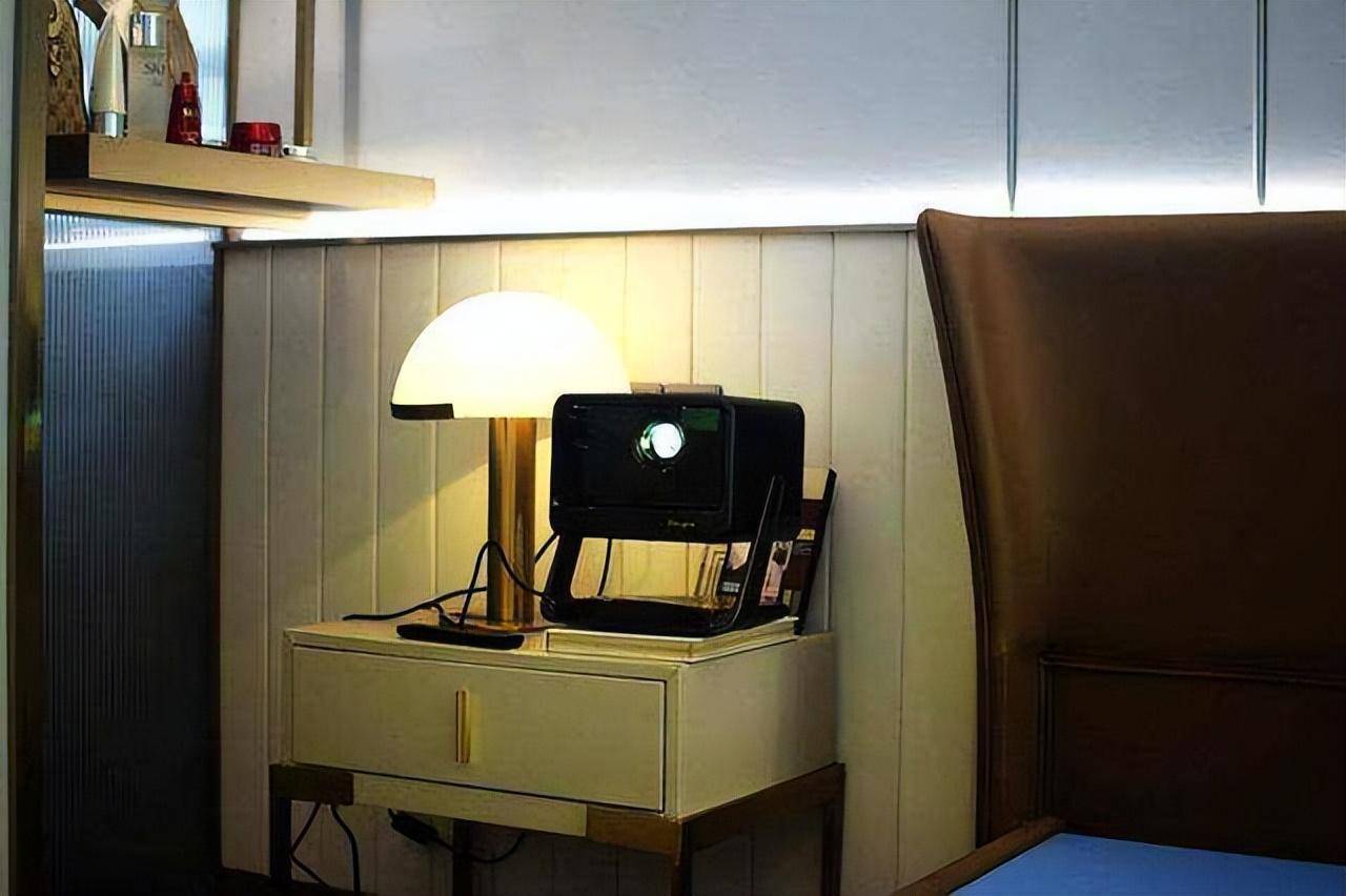 神奇的光影魔术师,当贝X5S激光投影仪,为你打造专属家庭影院