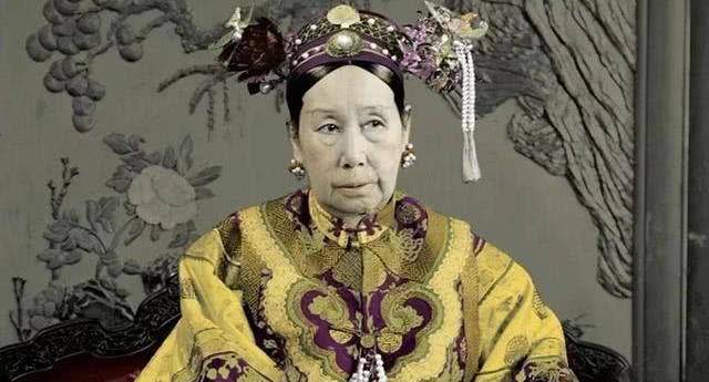 云南钱王,凭自己的能力,魄力,胆力,从摆地摊到全球第四富豪_王炽_政府