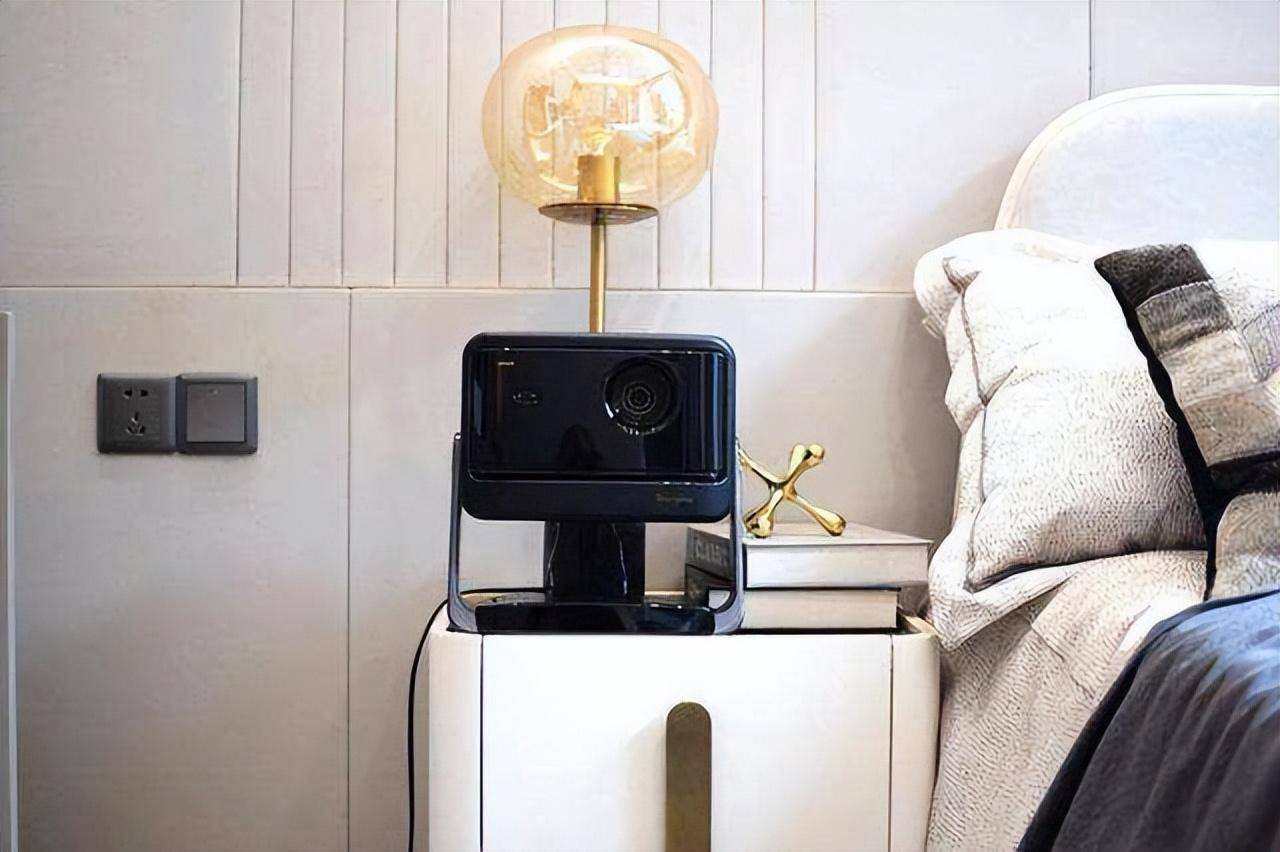 神奇的光影魔术师,当贝X5S激光投影仪,为你打造专属家庭影院