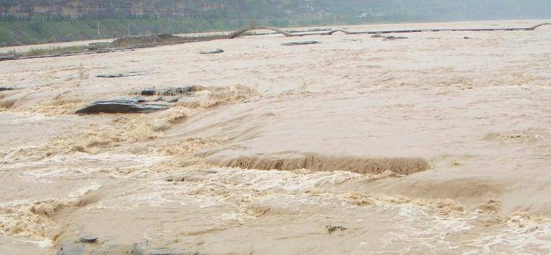 德国大坝被轰炸,近4亿吨洪水淹死3万多人,给各国提了个醒_水坝_国家_
