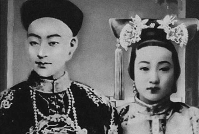 据老宫女回忆:自从珍妃投井离世,30岁的光绪皇帝八年不近女色